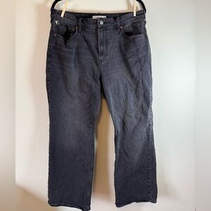 Abercrombie & Fitch Curve Love 90s Relaxed High Rise Jeans 31 Short Black